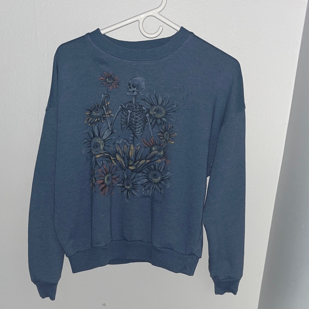 American Eagle Outfitters Blue Graphic Sweatshirt